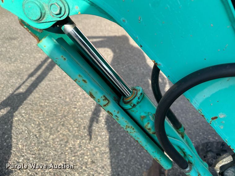 image for item EB2742 IHI 9VX3 mini excavator