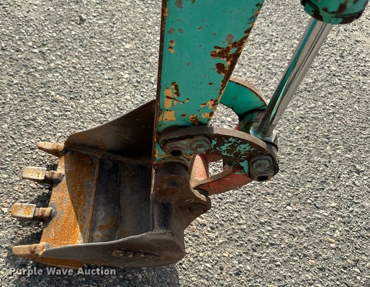 image for item EB2742 IHI 9VX3 mini excavator