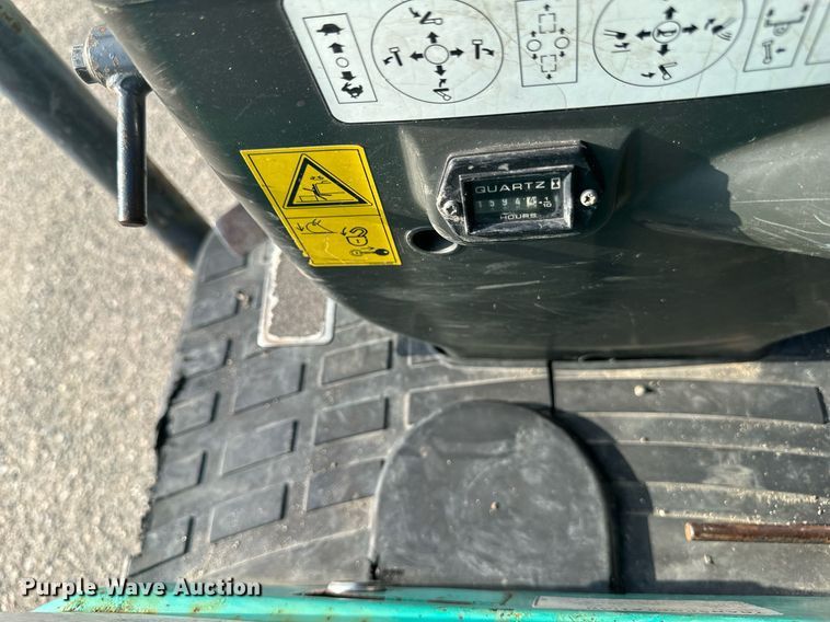 image for item EB2742 IHI 9VX3 mini excavator