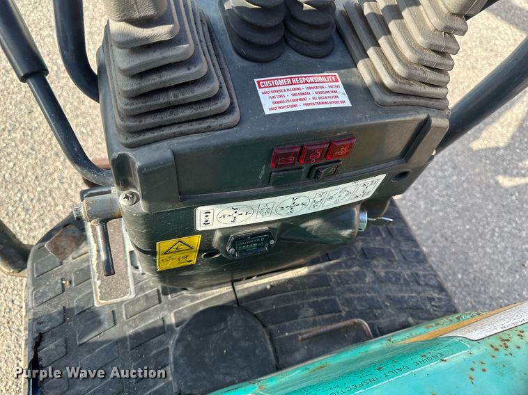 image for item EB2742 IHI 9VX3 mini excavator