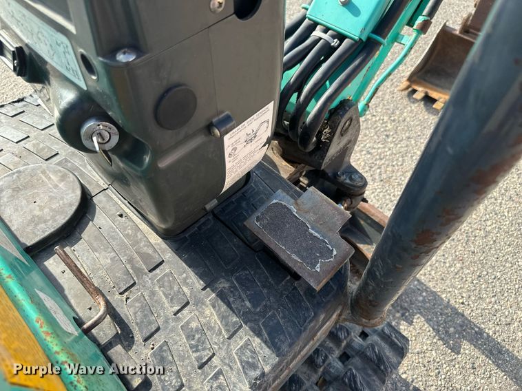 image for item EB2742 IHI 9VX3 mini excavator