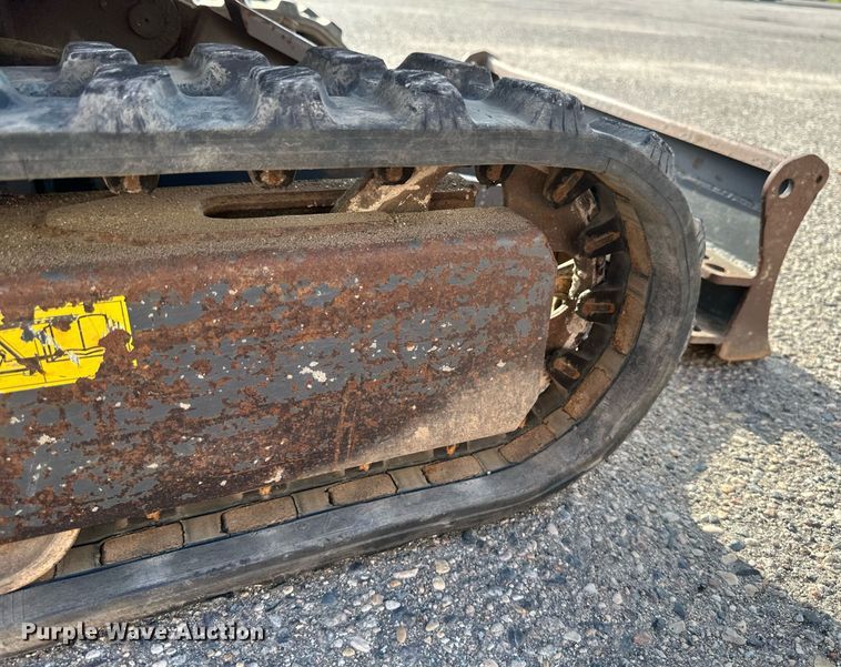 image for item EB2742 IHI 9VX3 mini excavator