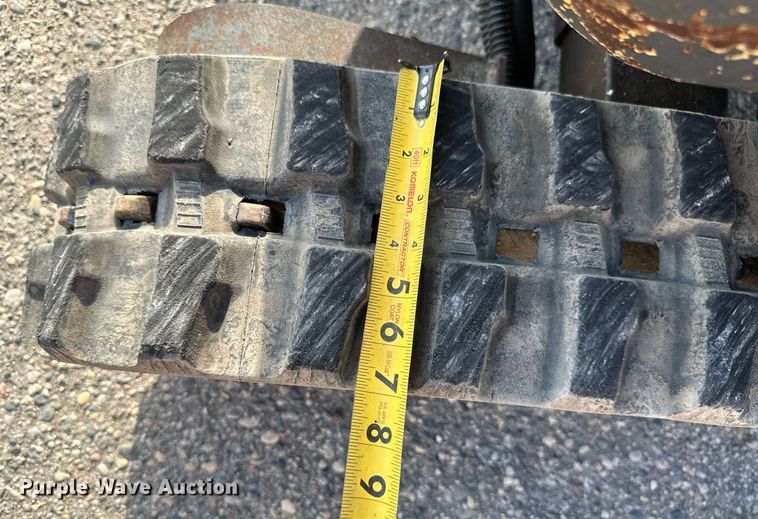 image for item EB2742 IHI 9VX3 mini excavator