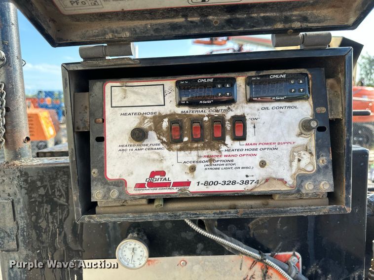 image for item EB2747 2008 Cimline Magma 110 melter applicator