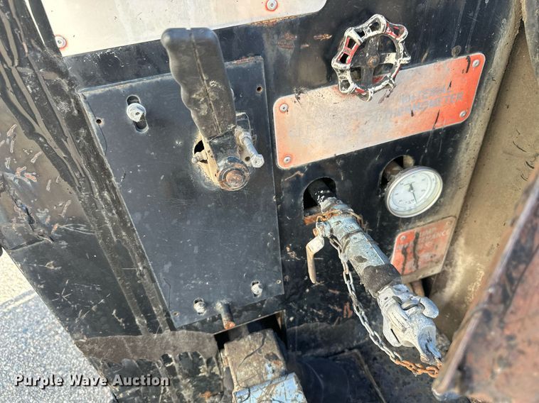 image for item EB2747 2008 Cimline Magma 110 melter applicator