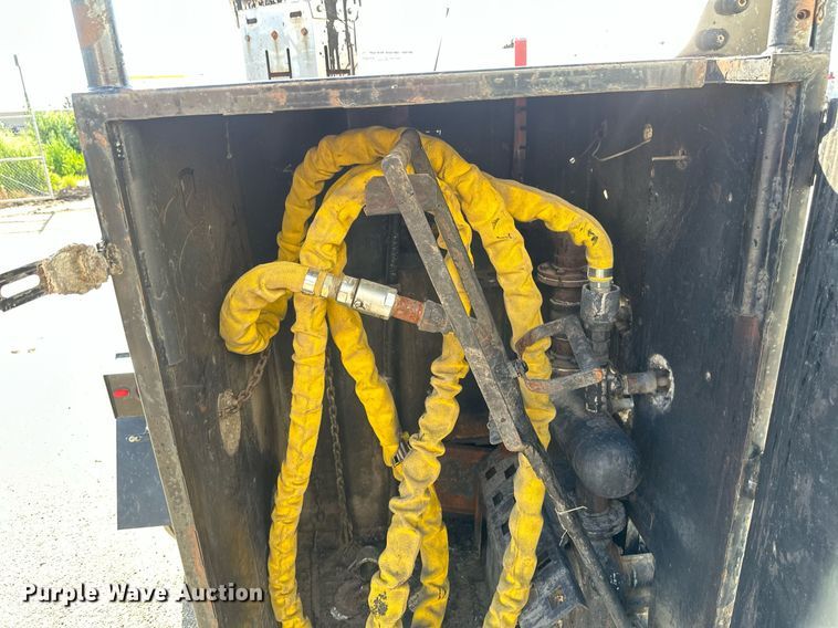 image for item EB2747 2008 Cimline Magma 110 melter applicator