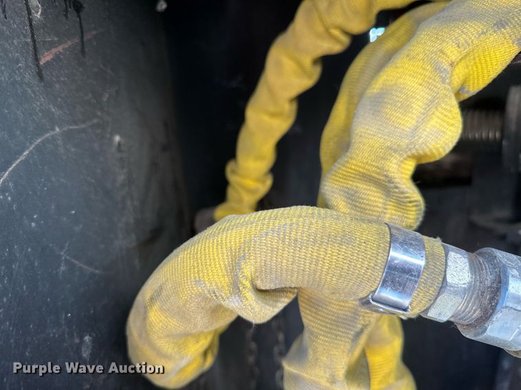 image for item EB2747 2008 Cimline Magma 110 melter applicator