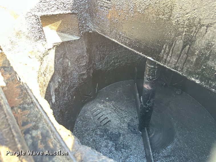 image for item EB2747 2008 Cimline Magma 110 melter applicator