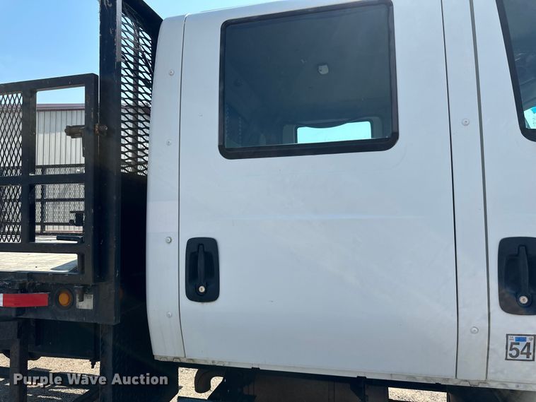 image for item EB2756 2003 International 4400 flatbed truck