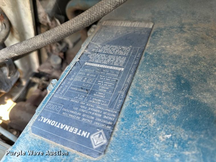 image for item EB2756 2003 International 4400 flatbed truck