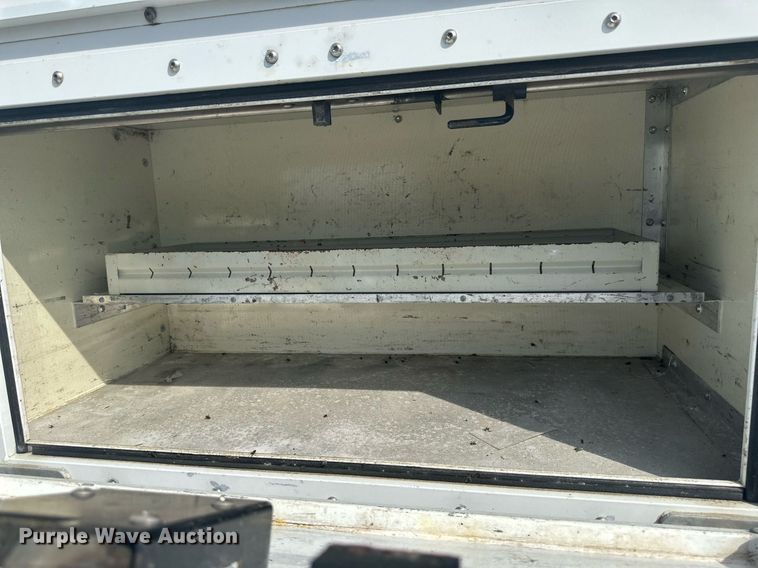 image for item EB2757 2003 Ford E550 utility / service truck