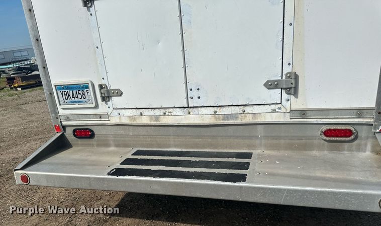 image for item EB2757 2003 Ford E550 utility / service truck