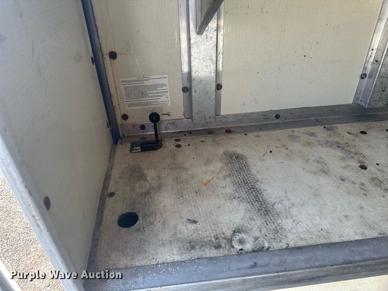 image for item EB2757 2003 Ford E550 utility / service truck