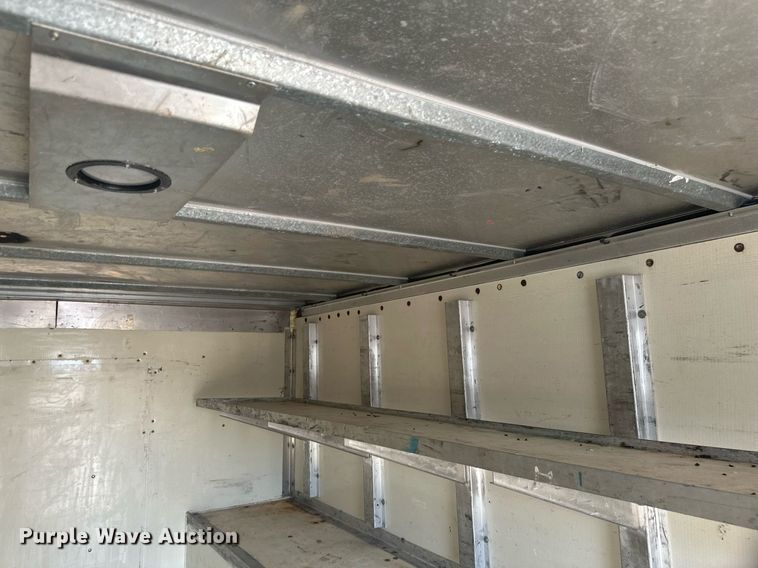 image for item EB2757 2003 Ford E550 utility / service truck