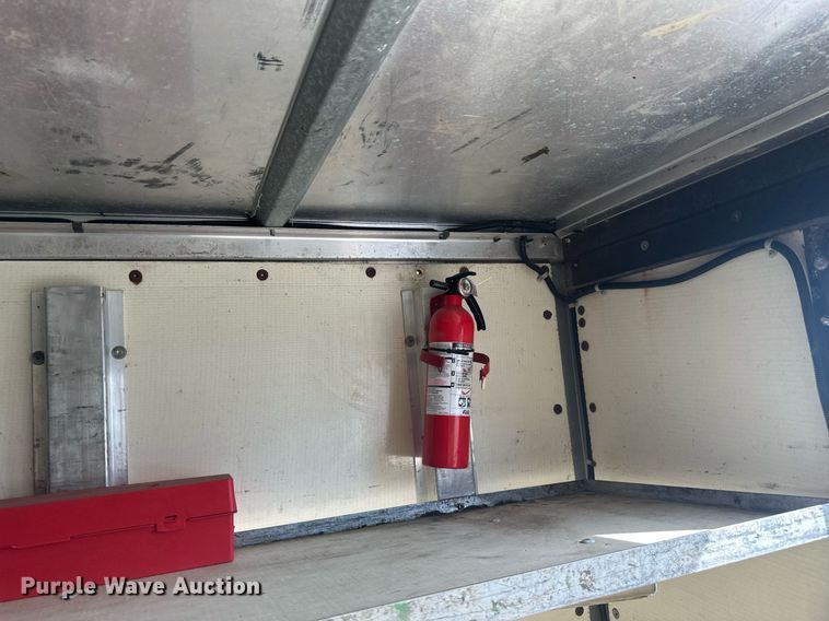 image for item EB2757 2003 Ford E550 utility / service truck