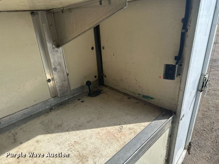 image for item EB2757 2003 Ford E550 utility / service truck