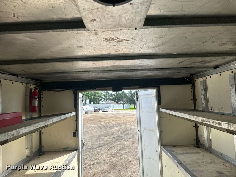 image for item EB2757 2003 Ford E550 utility / service truck