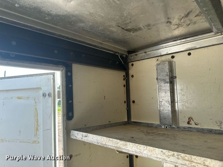 image for item EB2757 2003 Ford E550 utility / service truck