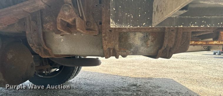 image for item EB2757 2003 Ford E550 utility / service truck