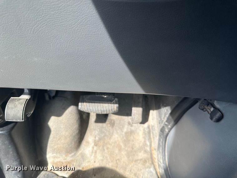 image for item EB2757 2003 Ford E550 utility / service truck