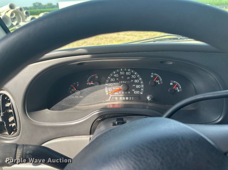 image for item EB2757 2003 Ford E550 utility / service truck