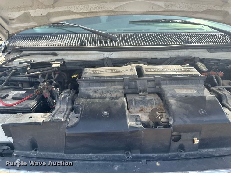 image for item EB2757 2003 Ford E550 utility / service truck