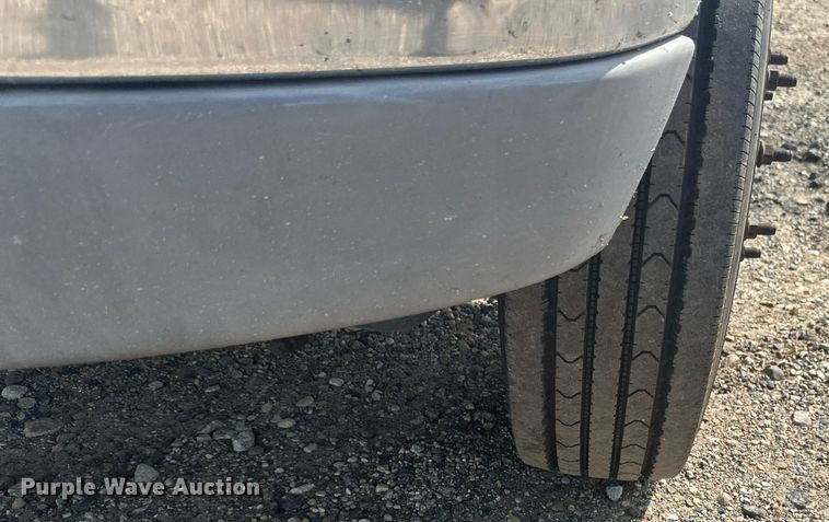 image for item EB2757 2003 Ford E550 utility / service truck