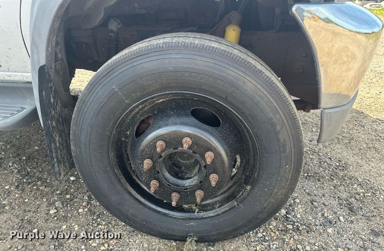 image for item EB2757 2003 Ford E550 utility / service truck