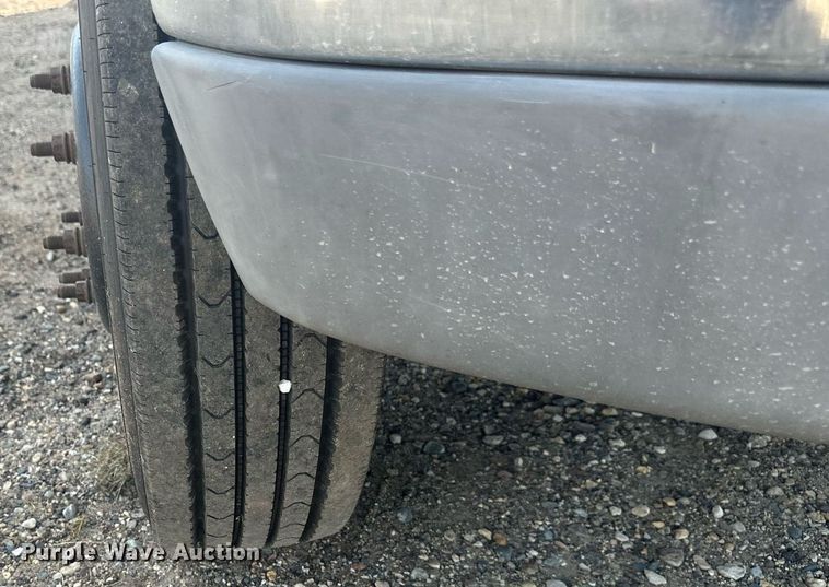 image for item EB2757 2003 Ford E550 utility / service truck