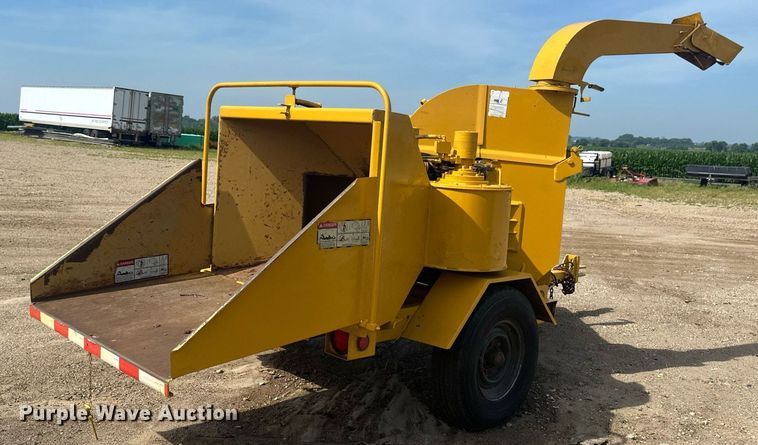 image for item EB2759 Vermeer 1250 wood chipper