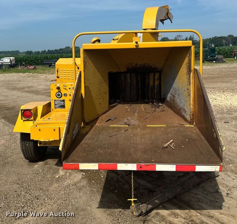 image for item EB2759 Vermeer 1250 wood chipper