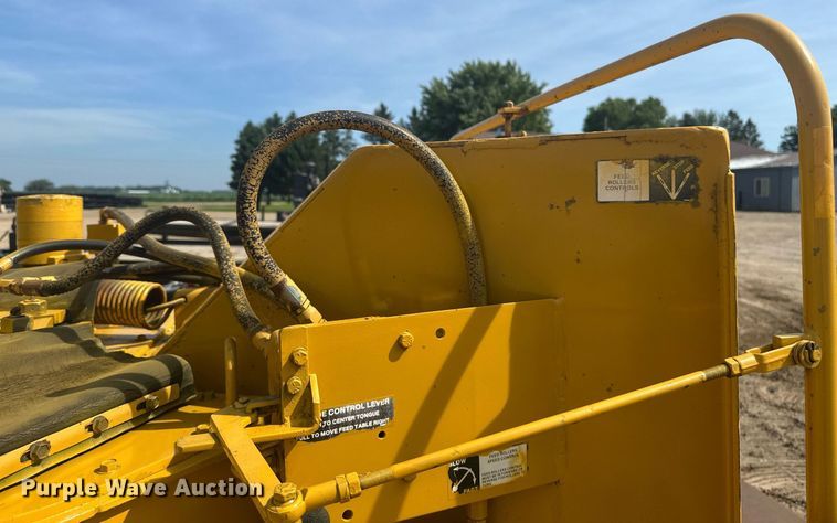 image for item EB2759 Vermeer 1250 wood chipper