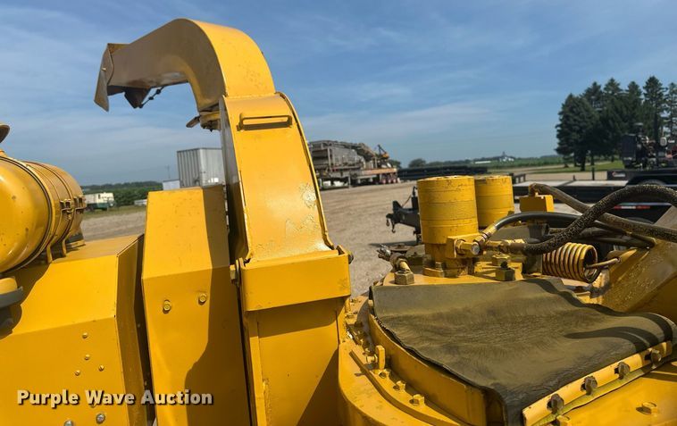 image for item EB2759 Vermeer 1250 wood chipper