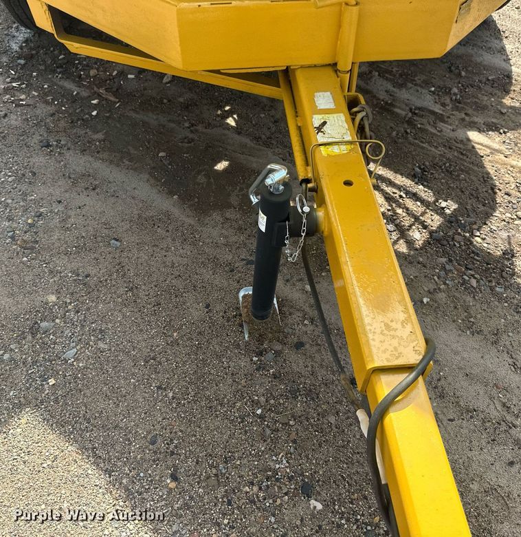 image for item EB2759 Vermeer 1250 wood chipper