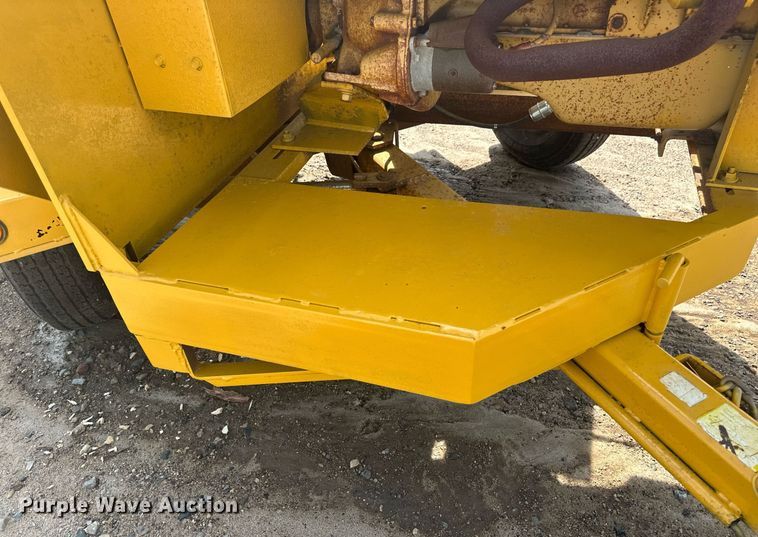 image for item EB2759 Vermeer 1250 wood chipper