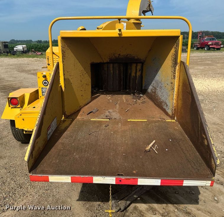 image for item EB2759 Vermeer 1250 wood chipper