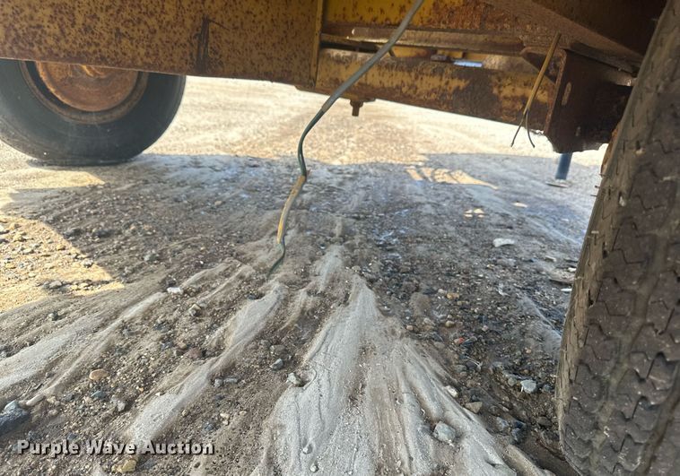 image for item EB2759 Vermeer 1250 wood chipper