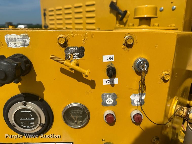 image for item EB2759 Vermeer 1250 wood chipper