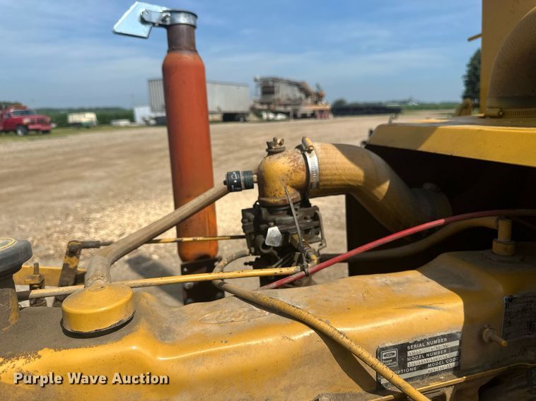 image for item EB2759 Vermeer 1250 wood chipper