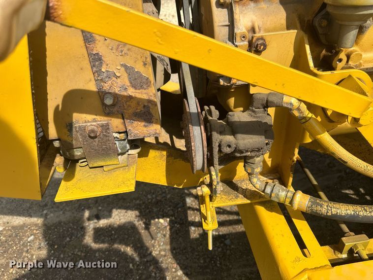 image for item EB2759 Vermeer 1250 wood chipper