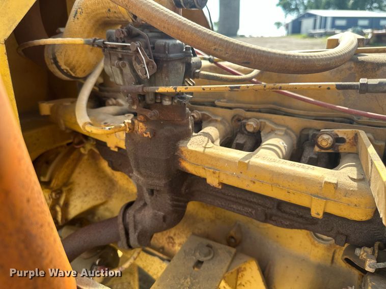 image for item EB2759 Vermeer 1250 wood chipper