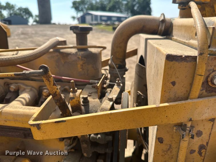 image for item EB2759 Vermeer 1250 wood chipper