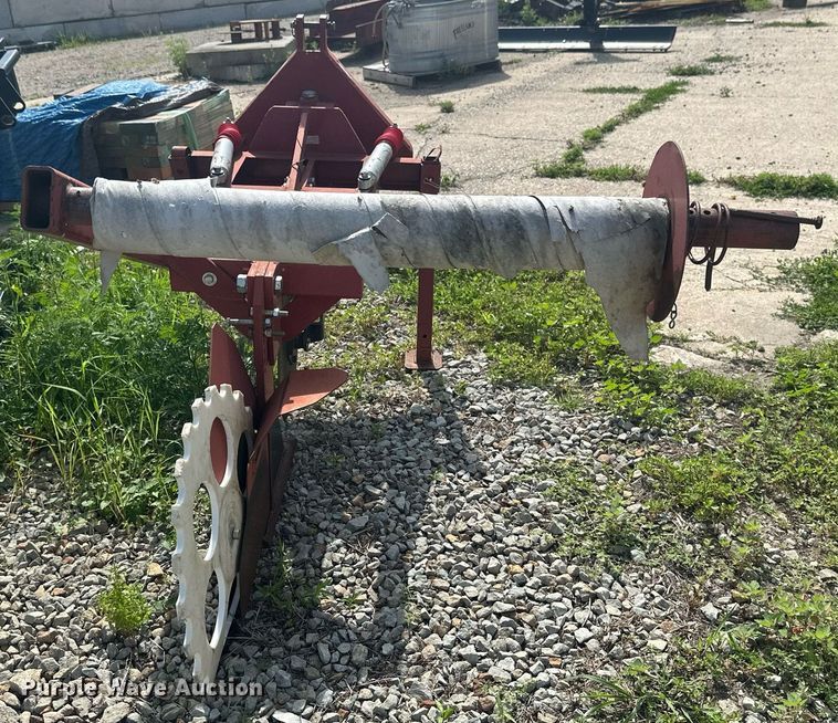 image for item EB2760 Tommy silt fence machine