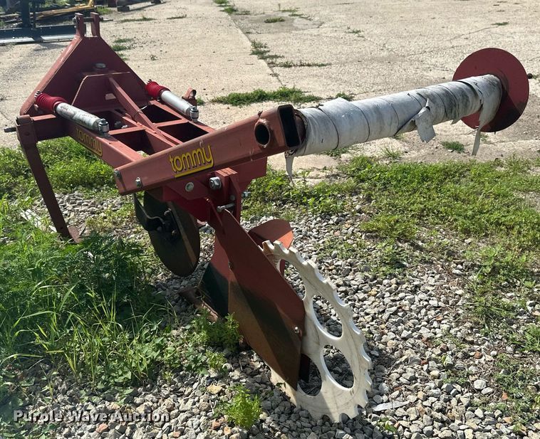 image for item EB2760 Tommy silt fence machine