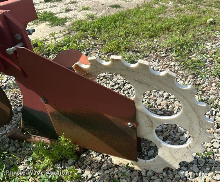 image for item EB2760 Tommy silt fence machine