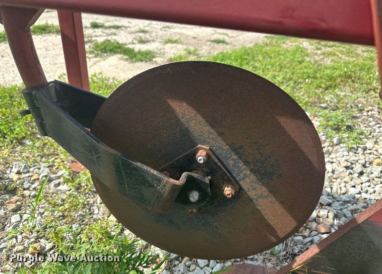 image for item EB2760 Tommy silt fence machine