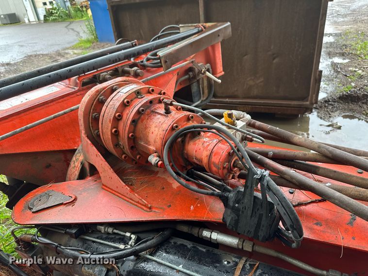 image for item EB2763 Palfinger PK3200 knuckle boom crane