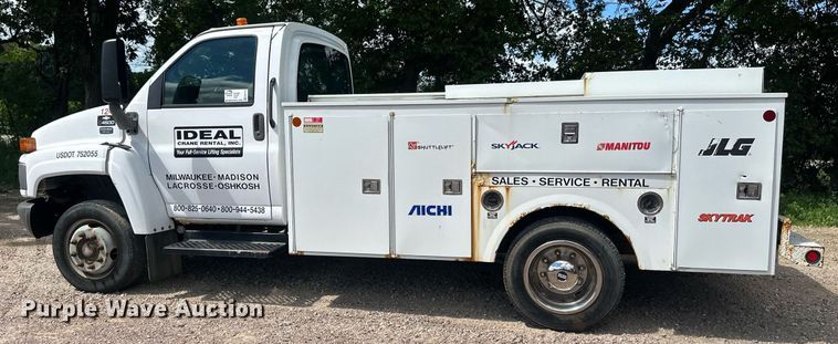 image for item EB2775 2006 Chevrolet C4500 utility / service truck