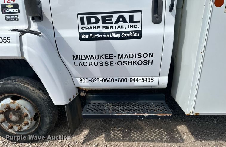 image for item EB2775 2006 Chevrolet C4500 utility / service truck