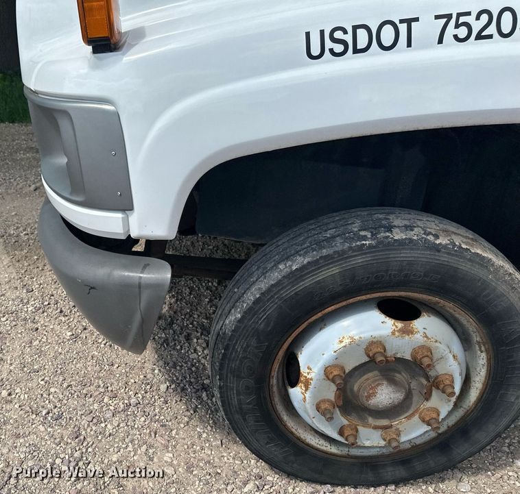 image for item EB2775 2006 Chevrolet C4500 utility / service truck